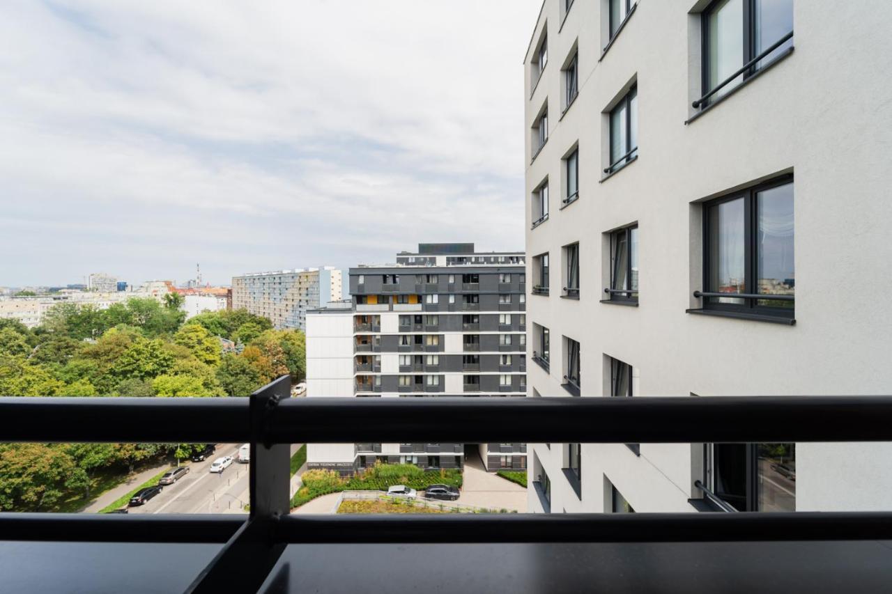 New Apart Near Sky Tower - Gwiazdzista Apartment วรอตซวาฟ ภายนอก รูปภาพ